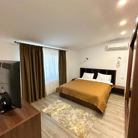 Zim Family Airport Apartment Otopeni Exterior photo