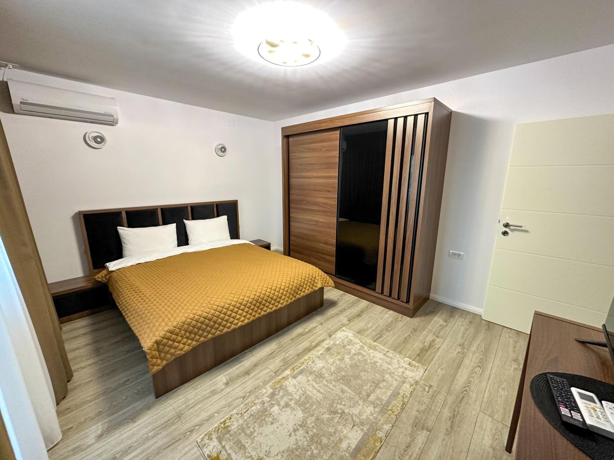 Zim Family Airport Apartment Otopeni Exterior photo